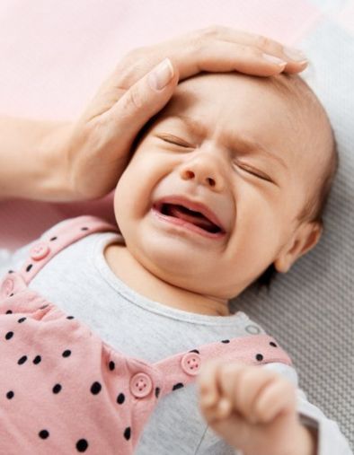 Votre bébé pleure. Comment le calmer grâce à une méthode miracle ?