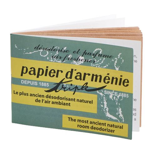 Les Papiers d'Arménie sont des feuilles de papier parfumées fabriquées à partir de la résine de benjoin.